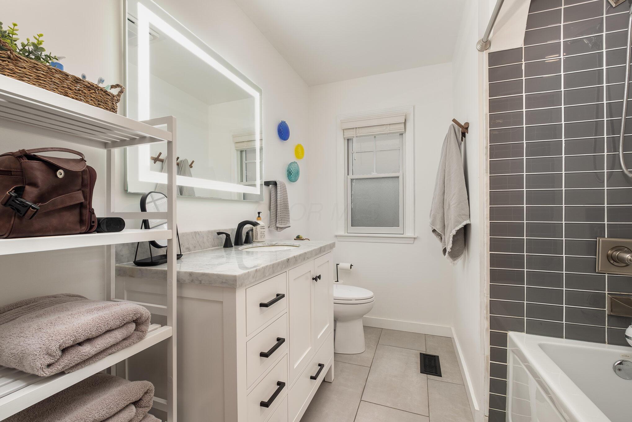 352 Northridge Road, Columbus, Ohio image 23