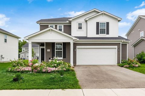 Photo of 3864 Brody Drive, Grove City, OH 43123 (MLS # 225032983)