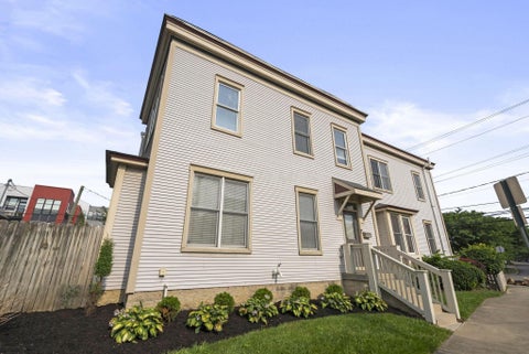 Tiny photo for 950 N 6th Street, Columbus, OH 43201 (MLS # 226027350)