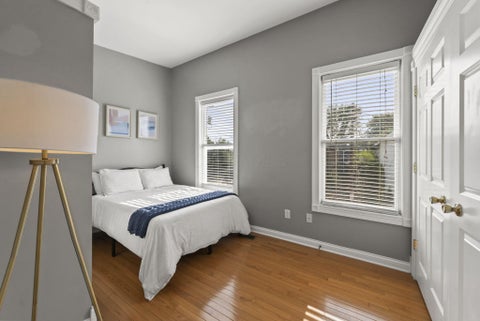 Tiny photo for 950 N 6th Street, Columbus, OH 43201 (MLS # 226027350)