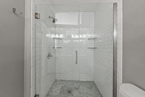 Tiny photo for 950 N 6th Street, Columbus, OH 43201 (MLS # 226027350)