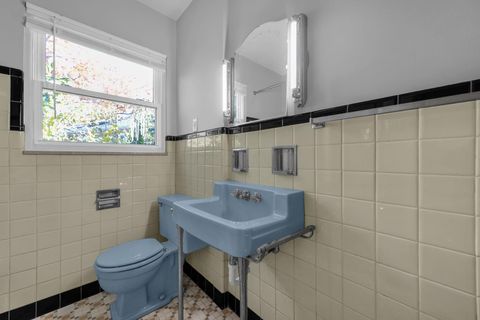 Tiny photo for 30 Demorest Road, Columbus, OH 43204 (MLS # 225041999)