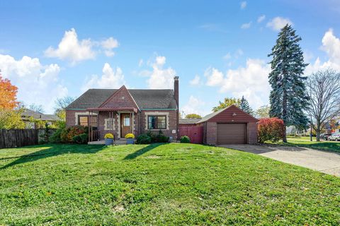 Tiny photo for 30 Demorest Road, Columbus, OH 43204 (MLS # 225041999)