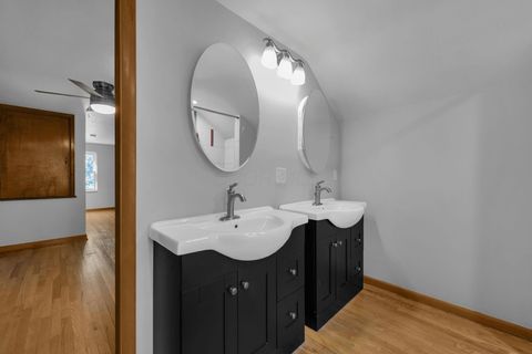 Tiny photo for 30 Demorest Road, Columbus, OH 43204 (MLS # 225041999)