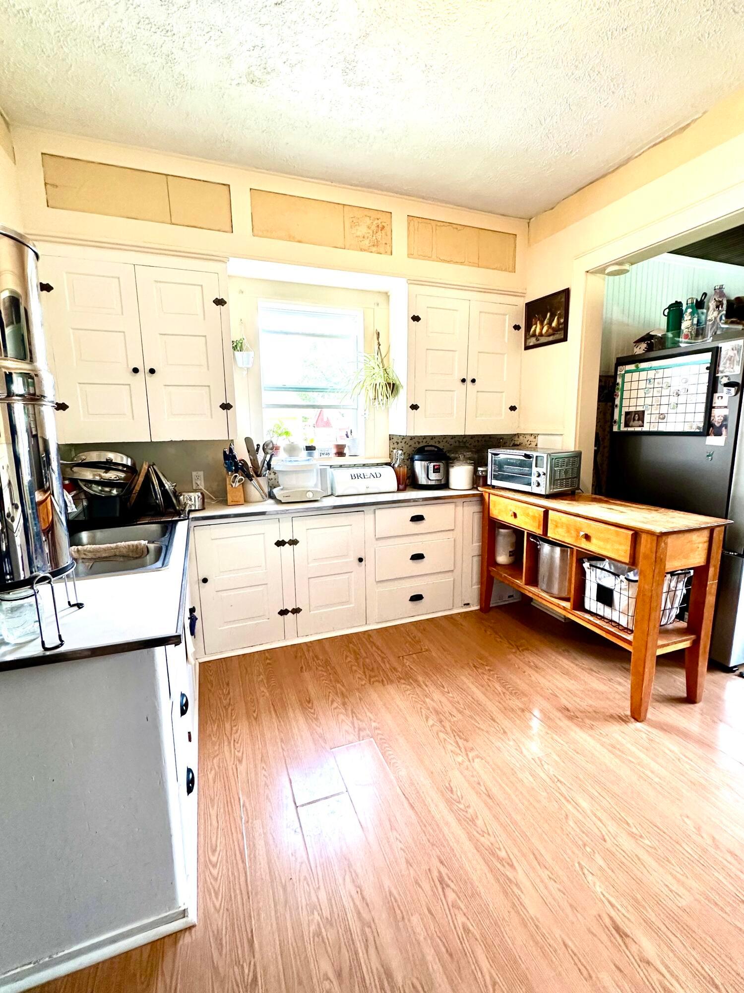 640 Irey Avenue, Marion, Ohio image 17