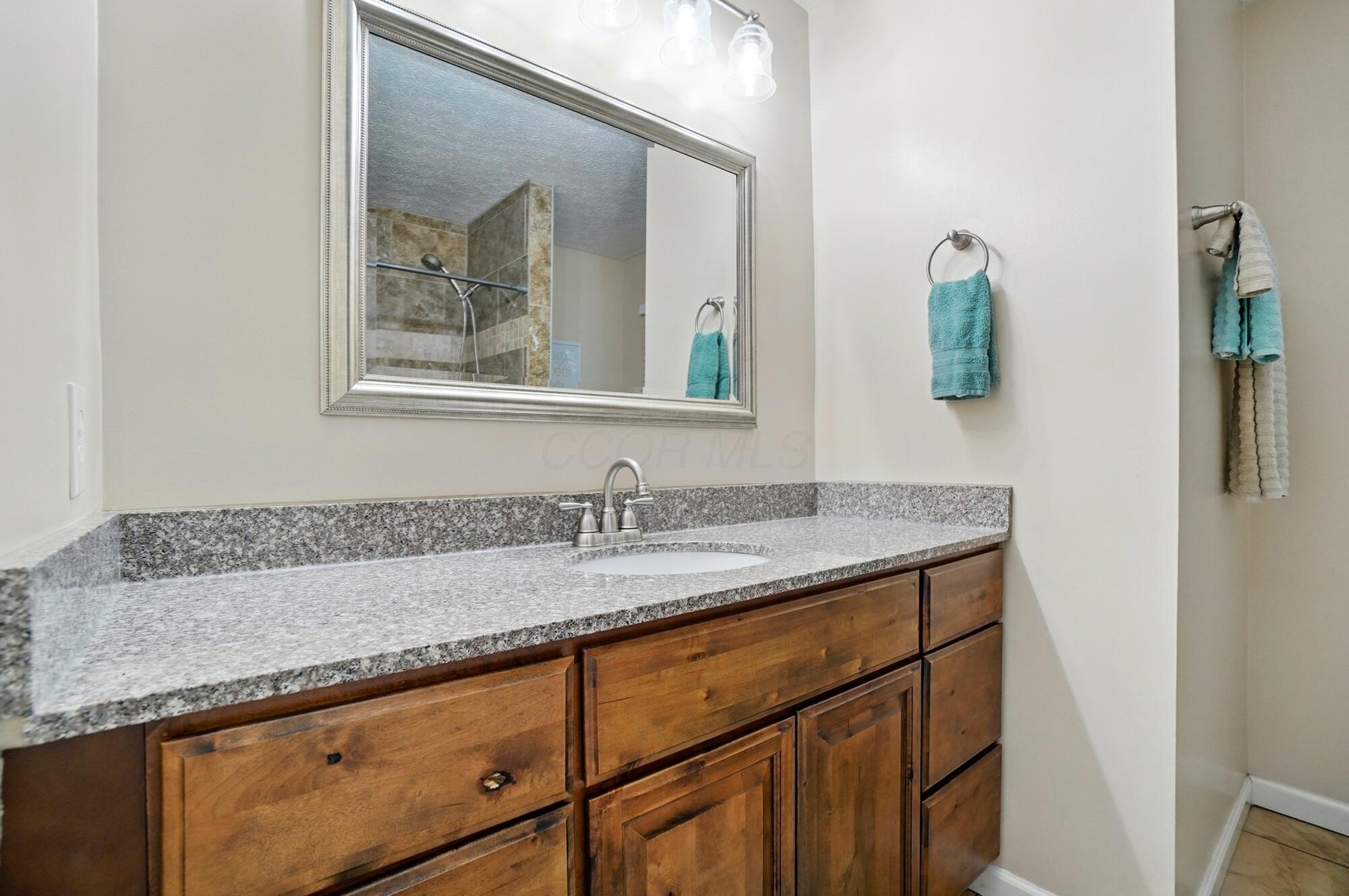 7254 Sunfoil Court, Reynoldsburg, Ohio image 23