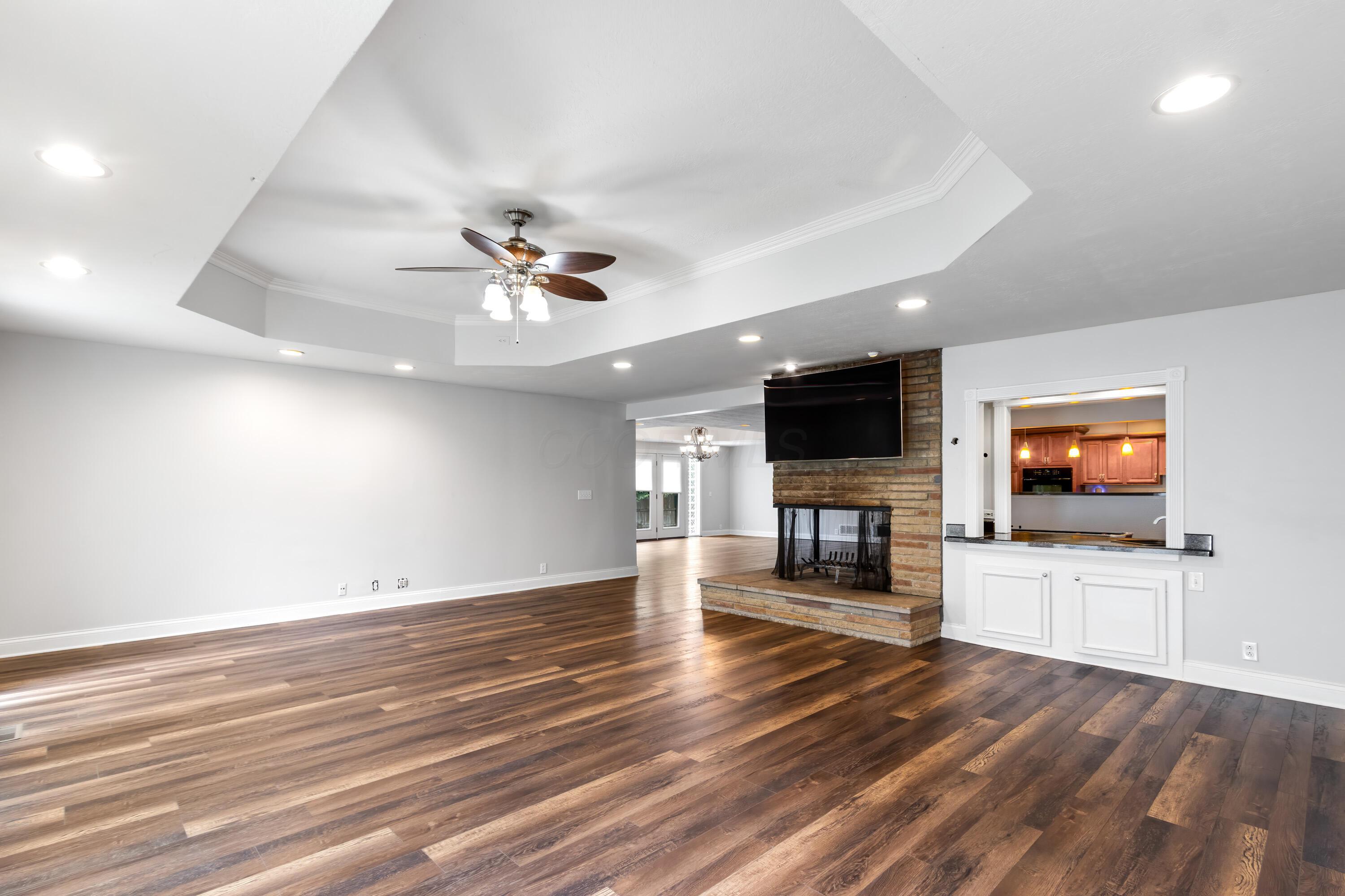 Columbus, Ohio 43230, United States, 4 Bedrooms Bedrooms, ,3 BathroomsBathrooms,Residential,Contingent,135241