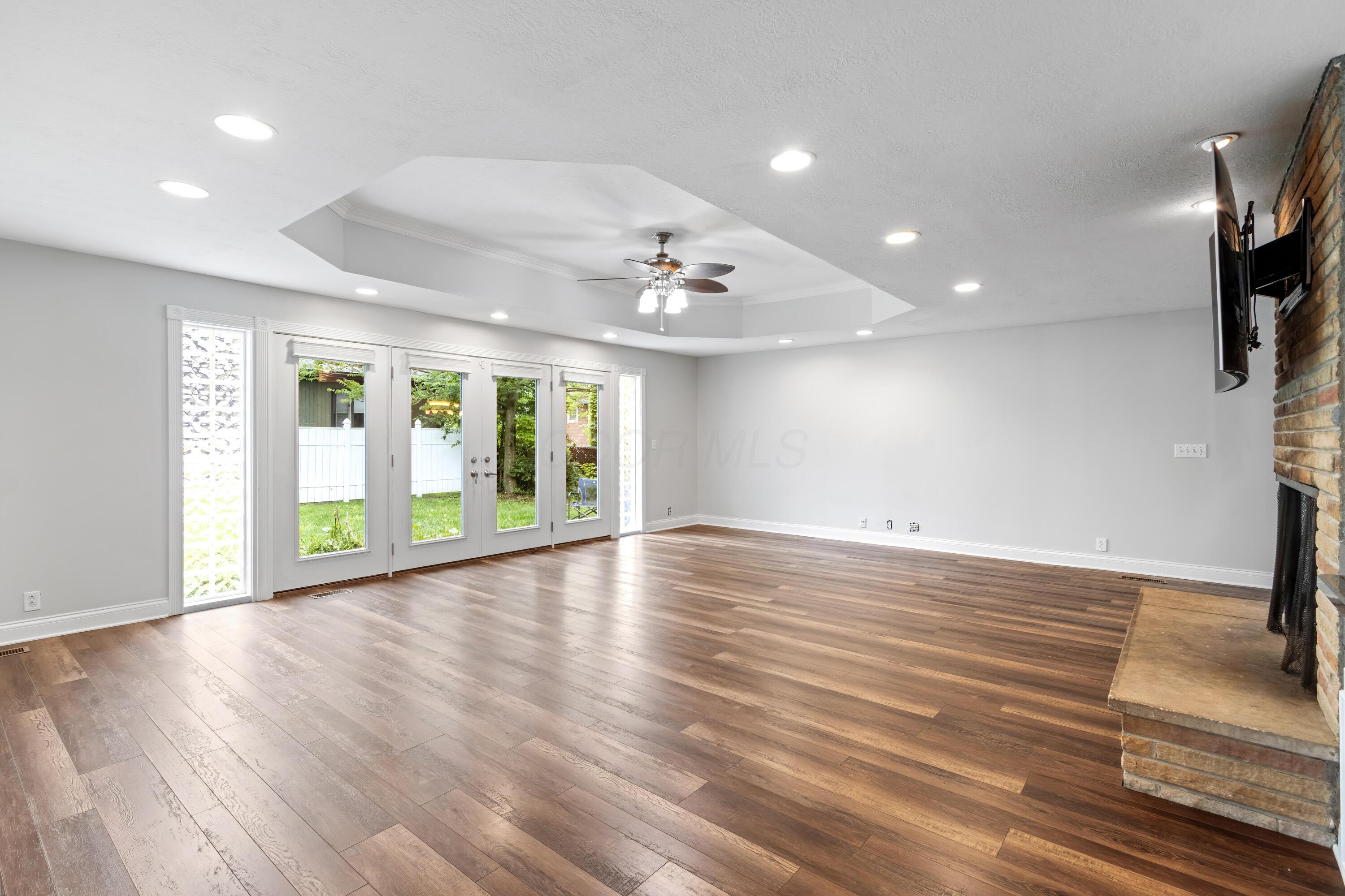 Columbus, Ohio 43230, United States, 4 Bedrooms Bedrooms, ,3 BathroomsBathrooms,Residential,Contingent,135241