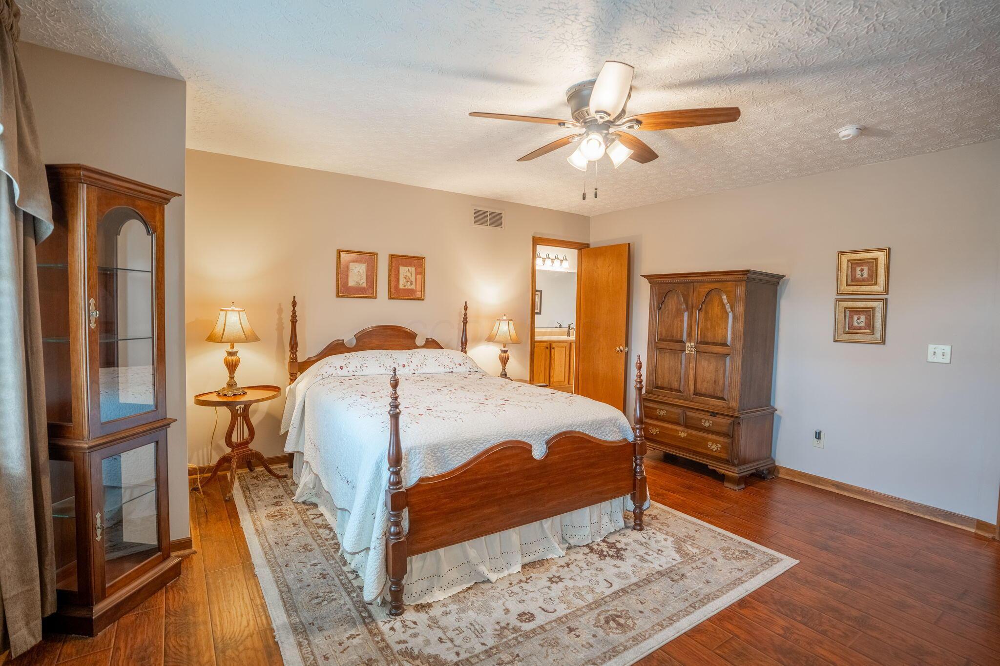 2977 Snowberry Lane, Hilliard, Ohio image 18