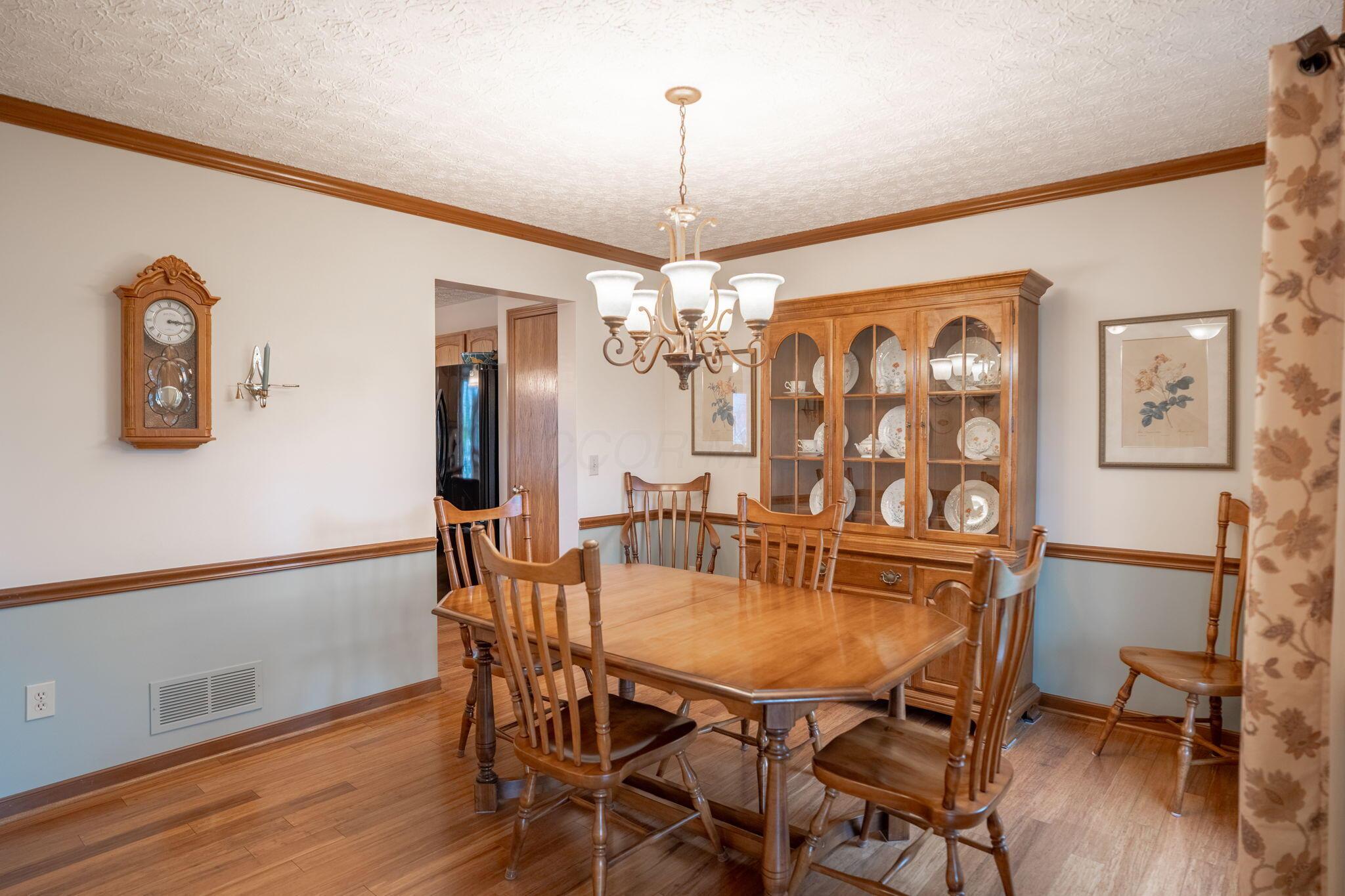 2977 Snowberry Lane, Hilliard, Ohio image 10