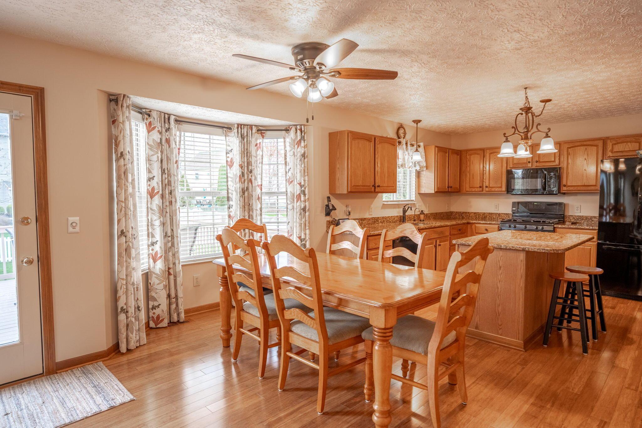 2977 Snowberry Lane, Hilliard, Ohio image 13