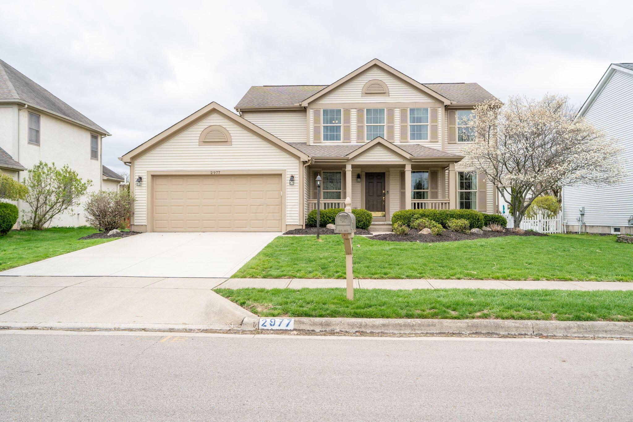 2977 Snowberry Lane, Hilliard, Ohio image 3