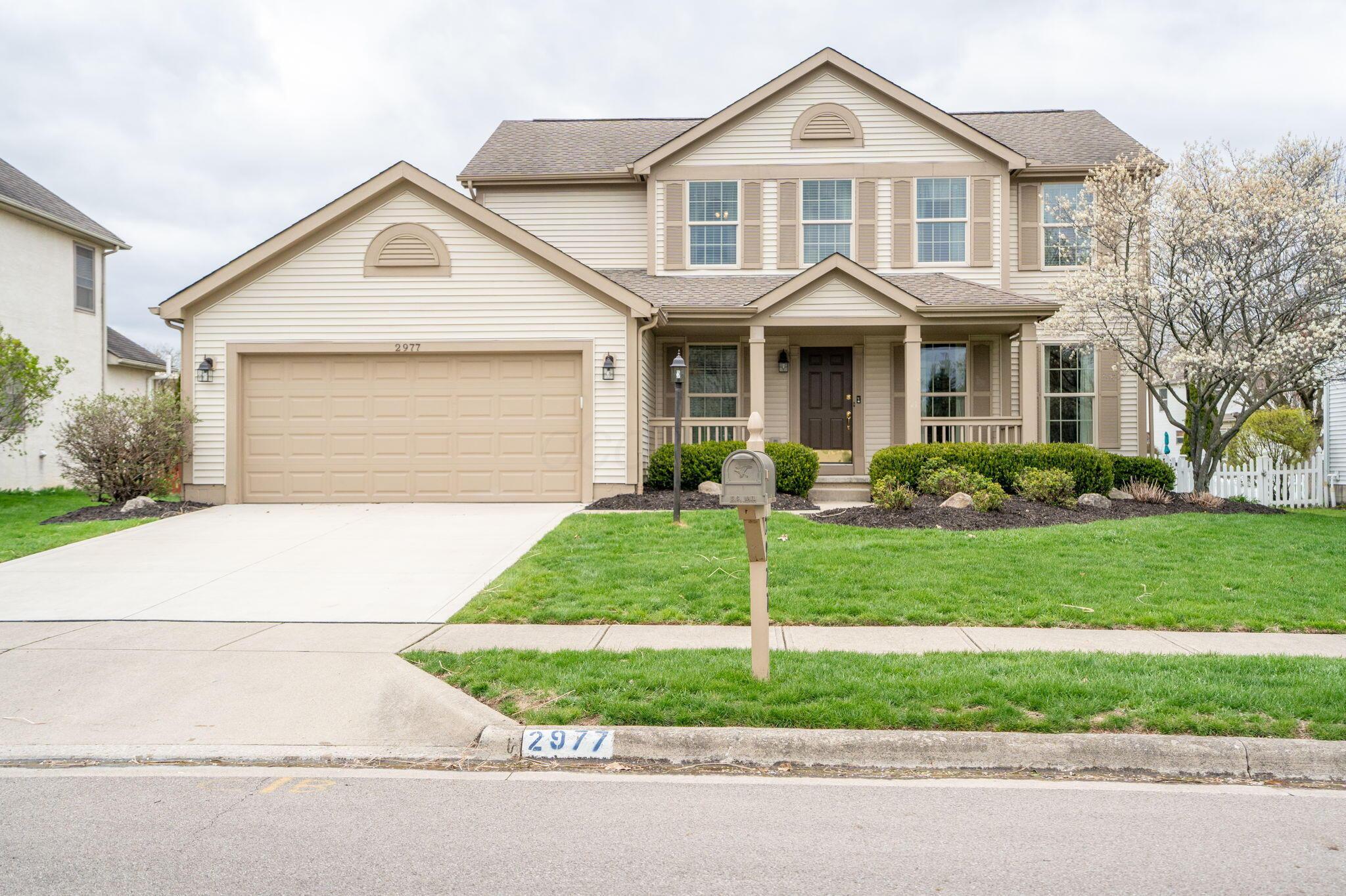 2977 Snowberry Lane, Hilliard, Ohio image 1