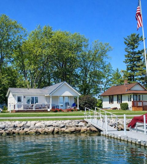 Photo of 12730 West Bank Drive NE, Millersport, OH 43046 (MLS # 226004780)