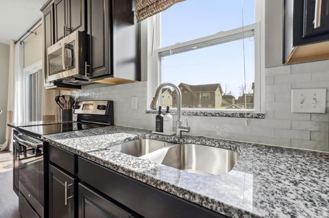 Tiny photo for 3169 Yellow Finch Way, Columbus, OH 43231 (MLS # 226005844)