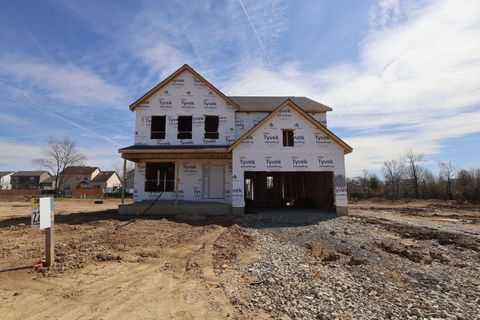 Photo of 770 Hilton Drive, Reynoldsburg, OH 43068 (MLS # 226012574)