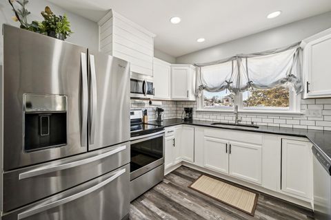 Tiny photo for 112 E Spring Avenue, Bellefontaine, OH 43311 (MLS # 226002765)