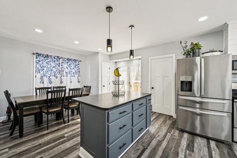 Tiny photo for 112 E Spring Avenue, Bellefontaine, OH 43311 (MLS # 226002765)