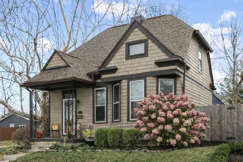 Photo of 426 E Kossuth Street, Columbus, OH 43206 (MLS # 226011657)