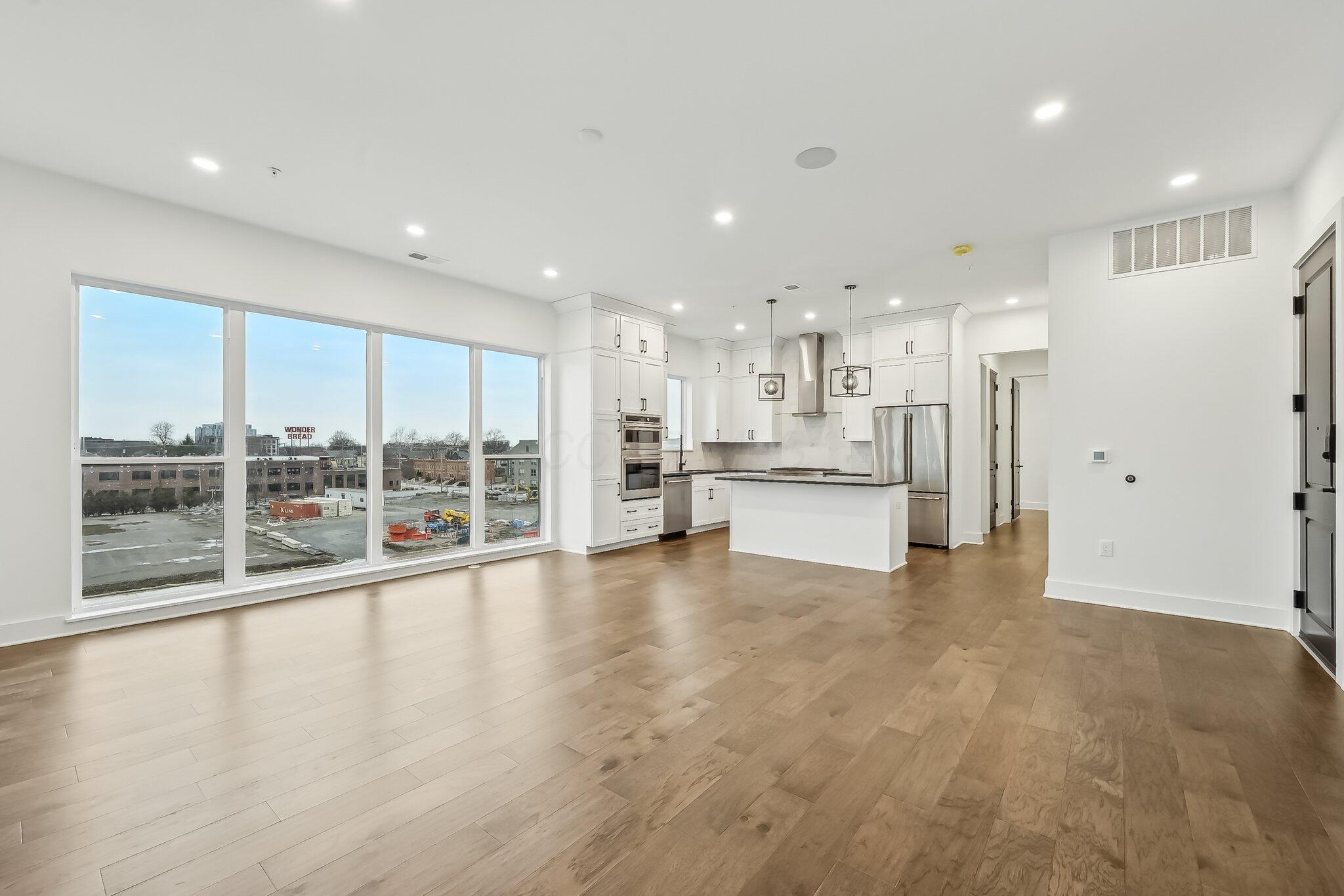 270 Dickenson Street 402