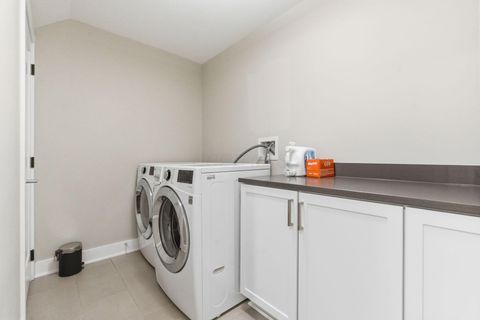 Tiny photo for 251 E 3rd Avenue, Columbus, OH 43201 (MLS # 225044025)