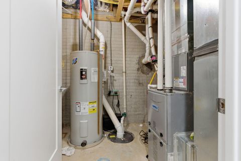 Tiny photo for 251 E 3rd Avenue, Columbus, OH 43201 (MLS # 225044025)