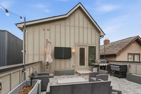 Tiny photo for 251 E 3rd Avenue, Columbus, OH 43201 (MLS # 225044025)