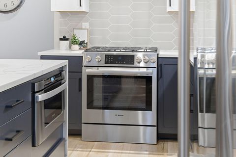 Tiny photo for 251 E 3rd Avenue, Columbus, OH 43201 (MLS # 225044025)