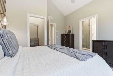 Tiny photo for 251 E 3rd Avenue, Columbus, OH 43201 (MLS # 225044025)