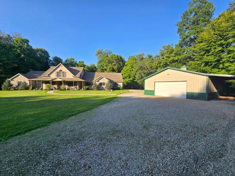 Tiny photo for 2198 Refugee Road SW, Hebron, OH 43025 (MLS # 226032137)