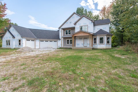 Photo of 176 Summit Glen Road SW, Pataskala, OH 43062 (MLS # 226038725)