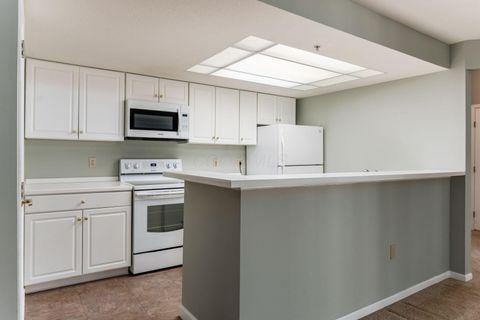 Tiny photo for 5935 N High Street 221 #221, Worthington, OH 43085 (MLS # 225039646)
