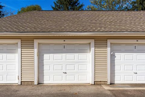 Tiny photo for 5935 N High Street 221 #221, Worthington, OH 43085 (MLS # 225039646)