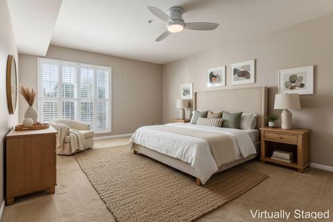 Tiny photo for 5935 N High Street 221 #221, Worthington, OH 43085 (MLS # 225039646)