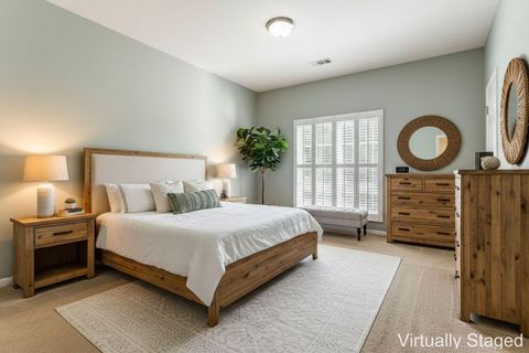 Tiny photo for 5935 N High Street 221 #221, Worthington, OH 43085 (MLS # 225039646)