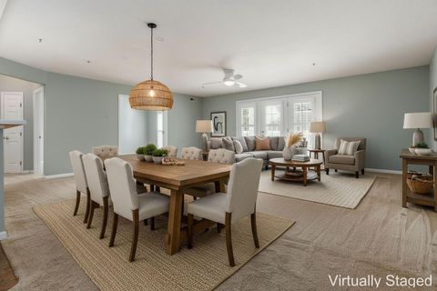 Tiny photo for 5935 N High Street 221 #221, Worthington, OH 43085 (MLS # 225039646)