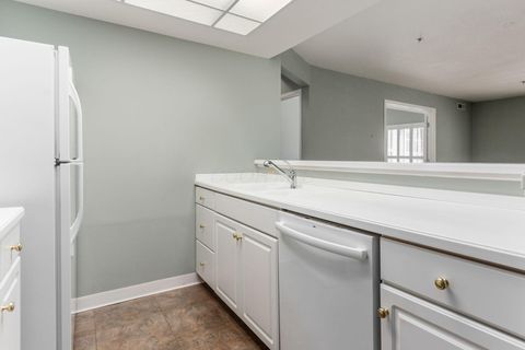 Tiny photo for 5935 N High Street 221 #221, Worthington, OH 43085 (MLS # 225039646)