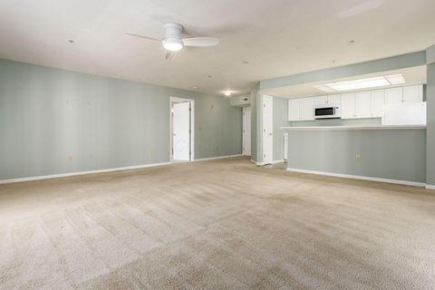 Tiny photo for 5935 N High Street 221 #221, Worthington, OH 43085 (MLS # 225039646)