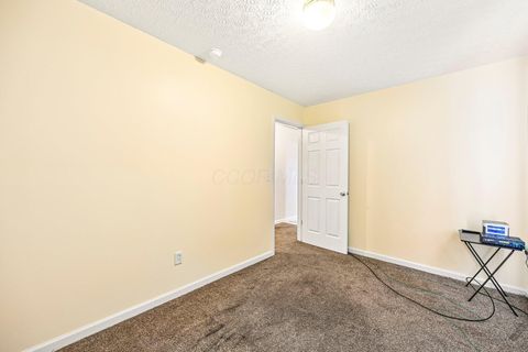 Tiny photo for 1994 Arden Forest Lane, Columbus, OH 43223 (MLS # 226015042)