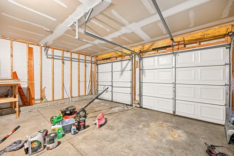 Tiny photo for 1994 Arden Forest Lane, Columbus, OH 43223 (MLS # 226015042)