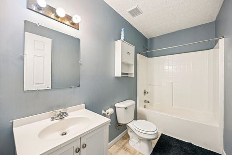 Tiny photo for 1994 Arden Forest Lane, Columbus, OH 43223 (MLS # 226015042)