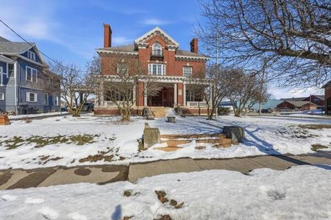 Photo of 416 E Church Street, Marion, OH 43302 (MLS # 226004384)