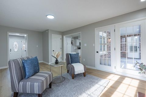 Tiny photo for 2752 Woodford Drive, Springfield, OH 45503 (MLS # 225045384)