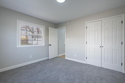 Tiny photo for 2752 Woodford Drive, Springfield, OH 45503 (MLS # 225045384)