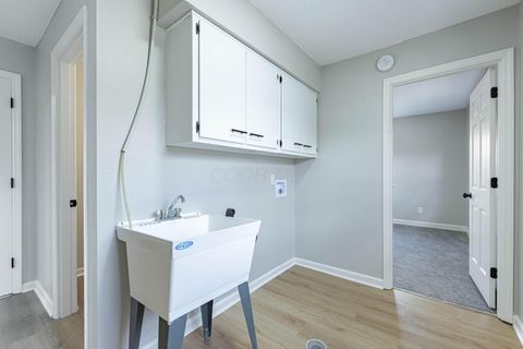 Tiny photo for 2752 Woodford Drive, Springfield, OH 45503 (MLS # 225045384)