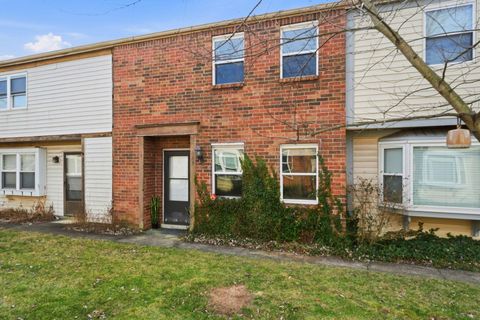 Photo of 283 Cross Wind Drive E, Westerville, OH 43081 (MLS # 226002244)