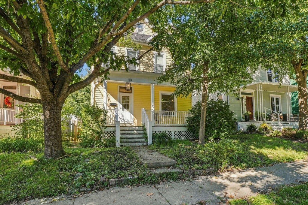 Photo of 188 E Maynard Avenue, Columbus, OH 43202 (MLS # 226037406)