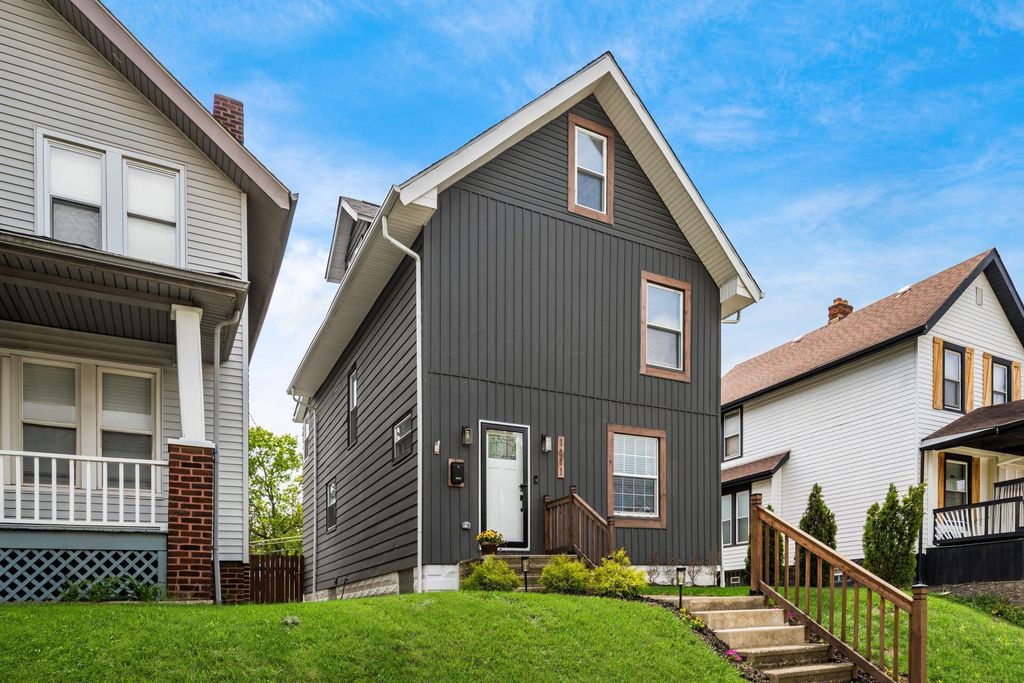 Photo of 1111 E Whittier Street, Columbus, OH 43206 (MLS # 226014316)