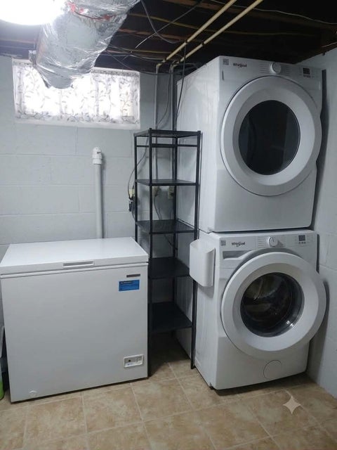 Tiny photo for 356 Edgewood Avenue, Lancaster, OH 43130 (MLS # 226035617)