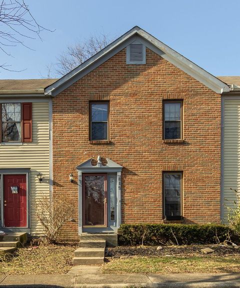 Photo of 819 Crofton Place, Reynoldsburg, OH 43068 (MLS # 225045792)